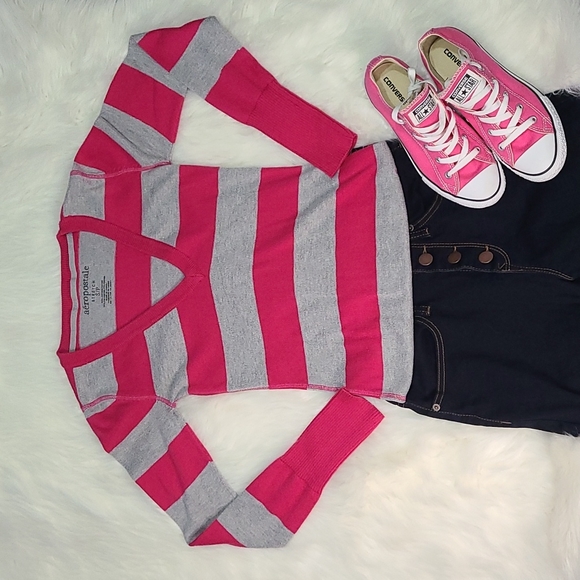 Aeropostale V- Neck Striped Sweater - Picture 1 of 4